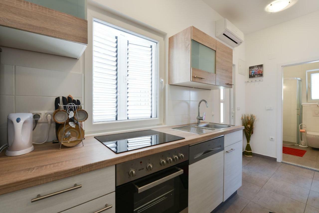 Apartmani Mandic With Parking ザダル エクステリア 写真
