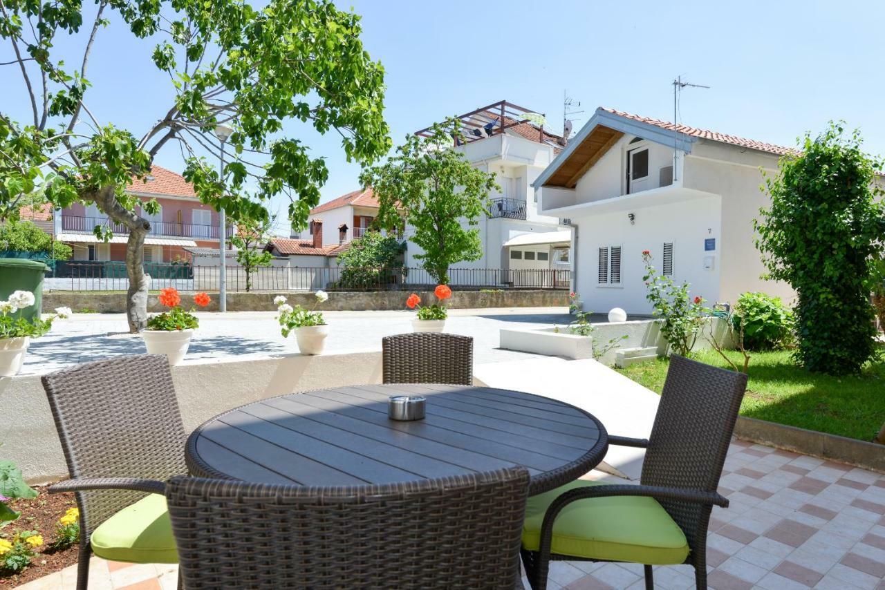 Apartmani Mandic With Parking ザダル エクステリア 写真